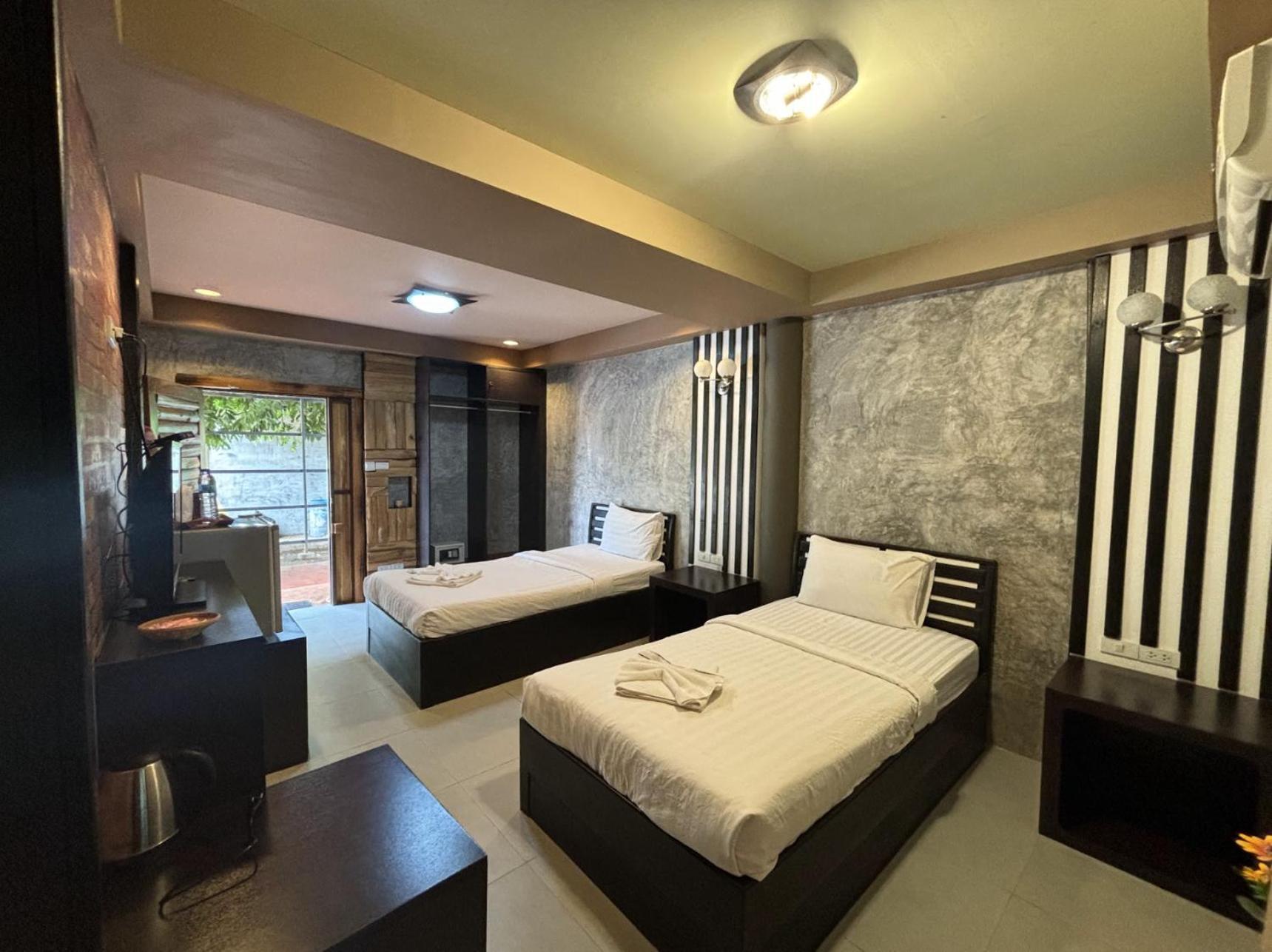 Revolution Kanchanaburi Adventure Hq Ban Chuk Kum Ngoại thất bức ảnh